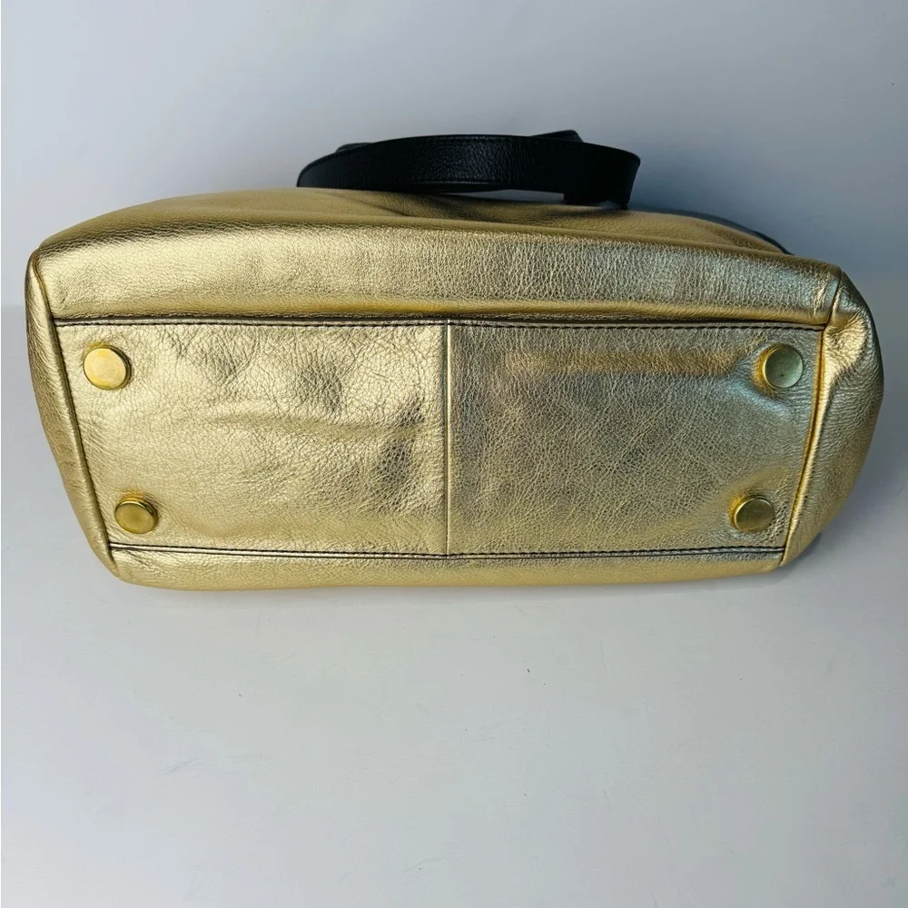 Fossil Leather Shopper Tote in gold/black